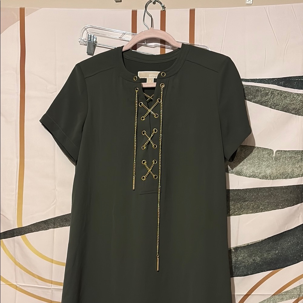 Elegant Green Lace-Up Dress